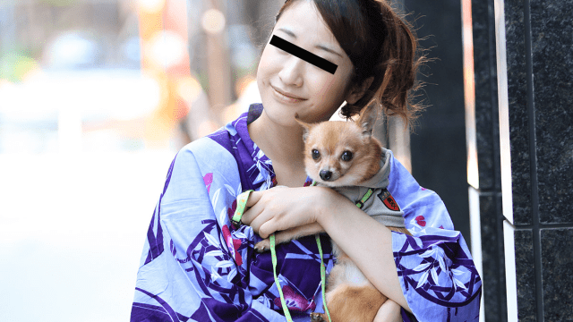 082423_01 - Người đẹp mặc yukata dắt chó đi dạo - rweiqmpt.sbs